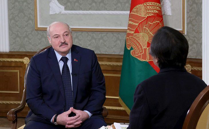 Лукашенко заявил об отсутствии планов по размещению в Беларуси ядерного оружия